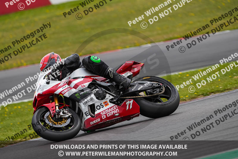 donington no limits trackday;donington park photographs;donington trackday photographs;no limits trackdays;peter wileman photography;trackday digital images;trackday photos